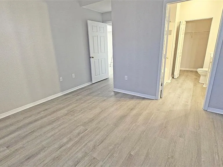 9018 Lake Chase Island Way #9018 — Photo 10
