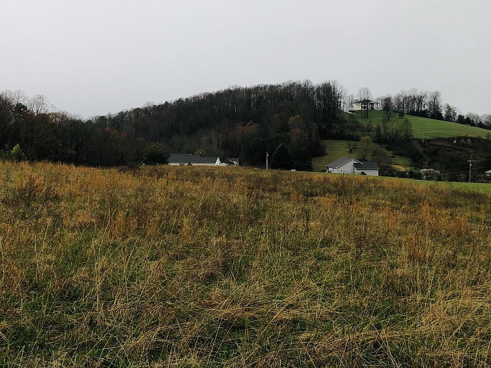 2nd image of Treadway Dr