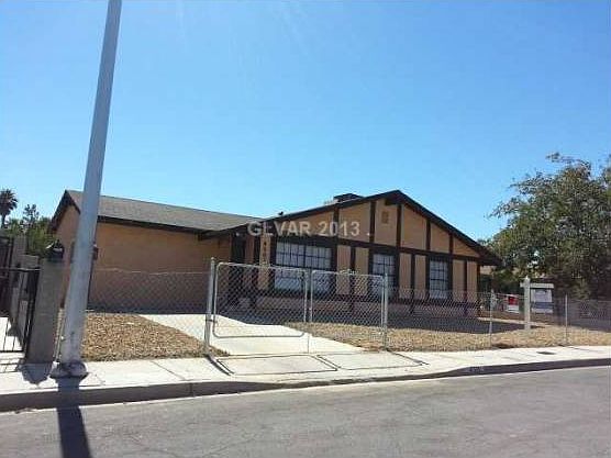 5th image of 4501 Elm Ave
