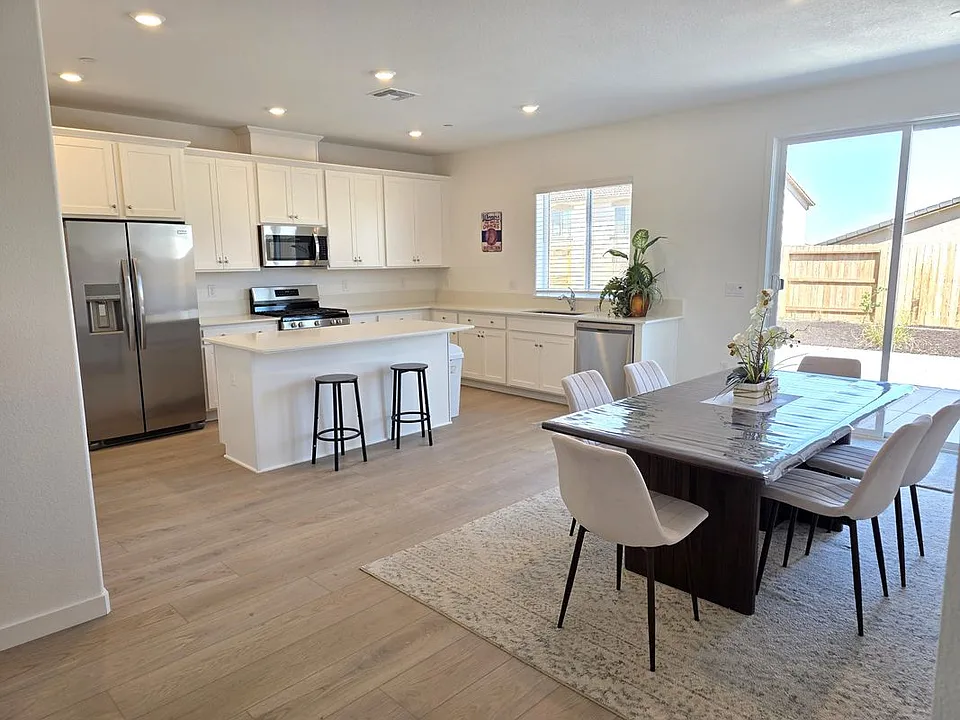 12663 Snowy Owl Way