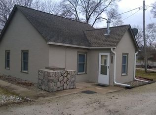 3208 27th St, Zion, IL 60099