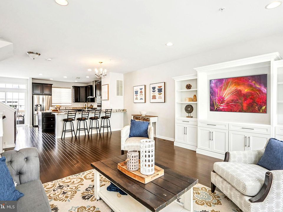26123 Hickory Ln, Langhorne, PA 19047 | Zillow