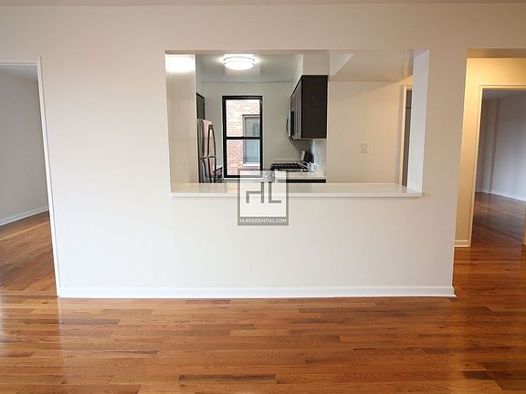 2nd image of 4125 Case St #4/L