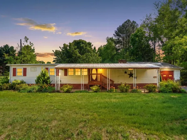 105 Mine Branch Rd, Crimora, VA 24431