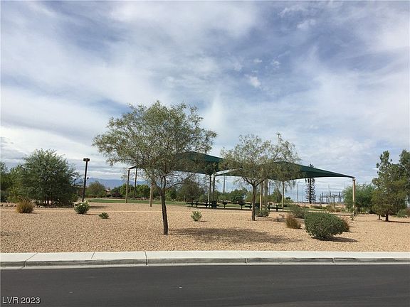 2nd image of 3772 Carisbrook Dr #0