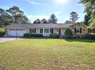 18 Alpine Dr, Cartersville, GA 30120