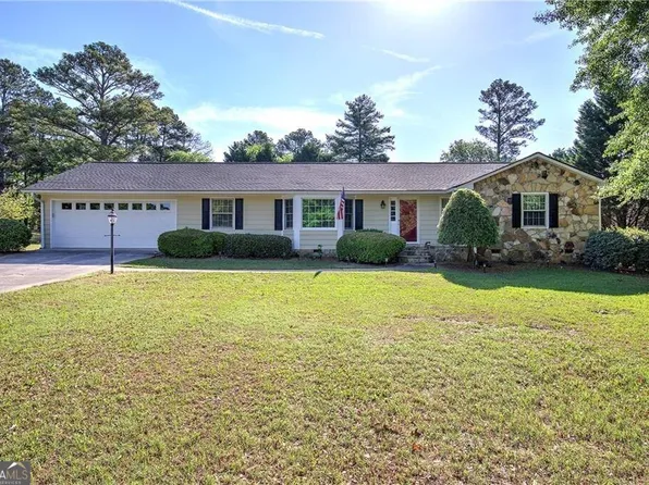 18 Alpine Dr, Cartersville, GA 30120