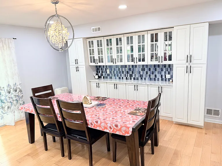 6 Heath Ct — Photo 11