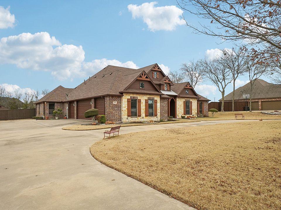 1st image of 3520 Baron Dr