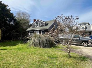 142 Lighthouse Rd, Ocracoke, NC 27960