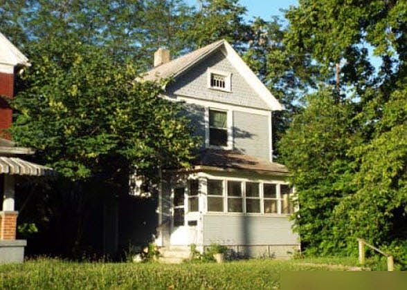 1st image of 730 Clegg St