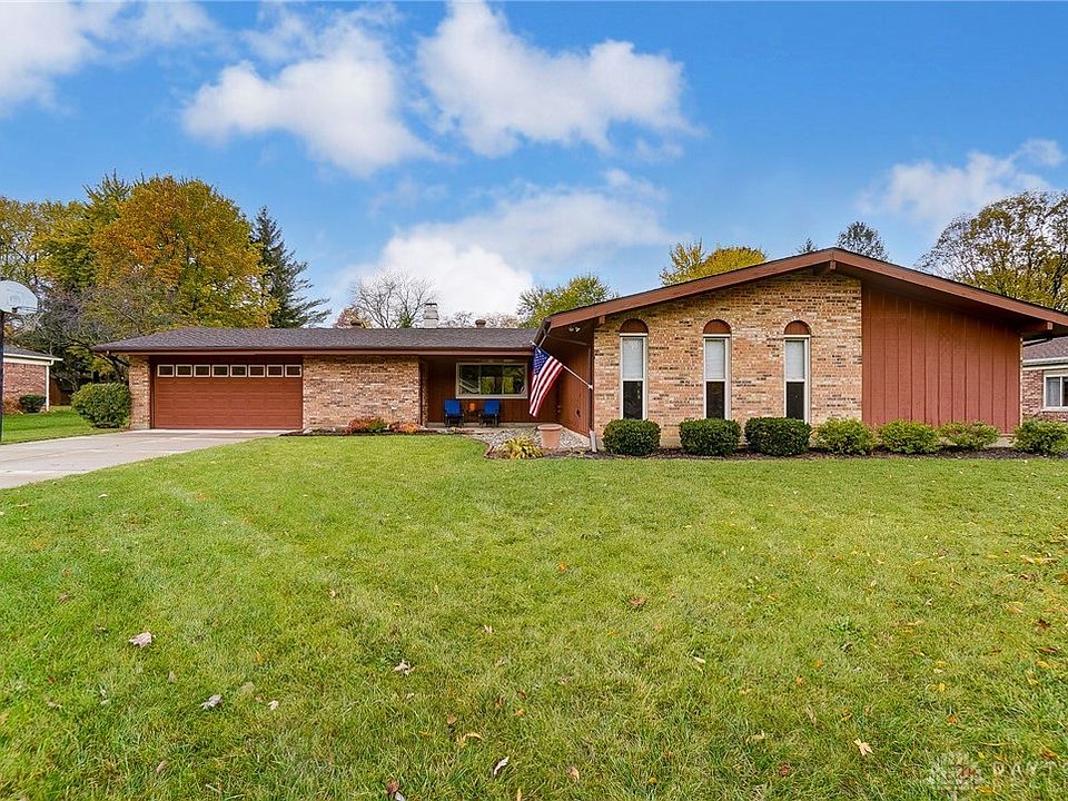 1st image of 393 Towncrest Dr