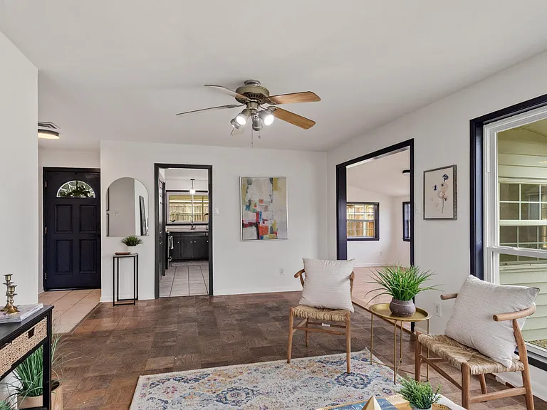 165 Antigua Dr — Photo 10