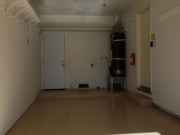 3rd image of 2093 Casa Mia Dr