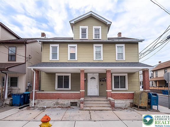 2nd image of 1690 Newport Ave