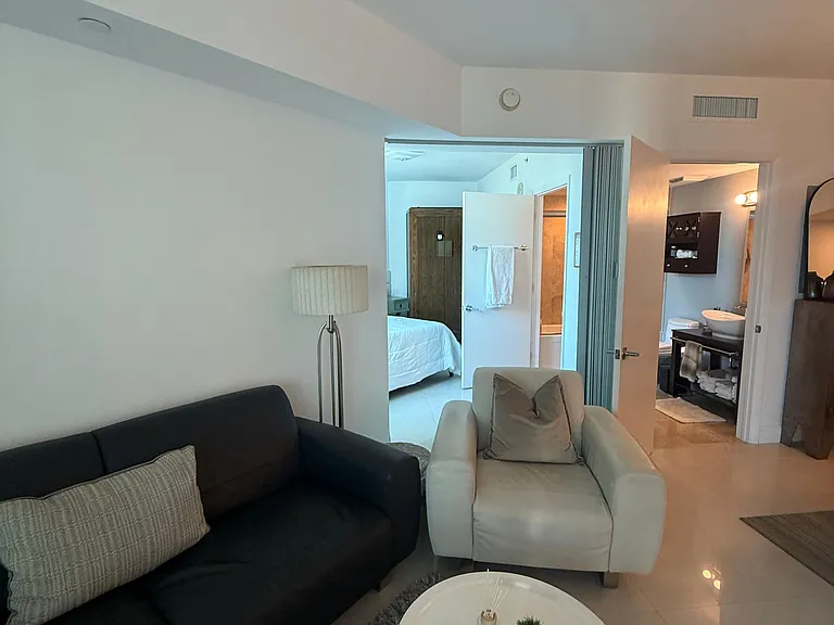 350 S Miami Ave #2208 — Photo 7