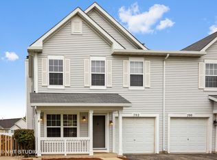 702 S Bayles Dr, Romeoville, IL 60446