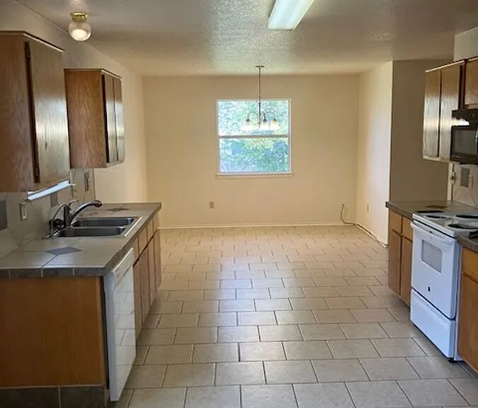 2701 Mason Dr — Photo 11