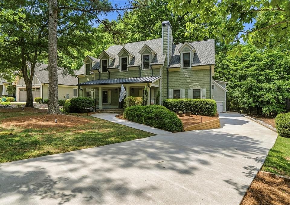 1st image of 160 Parkside Ln