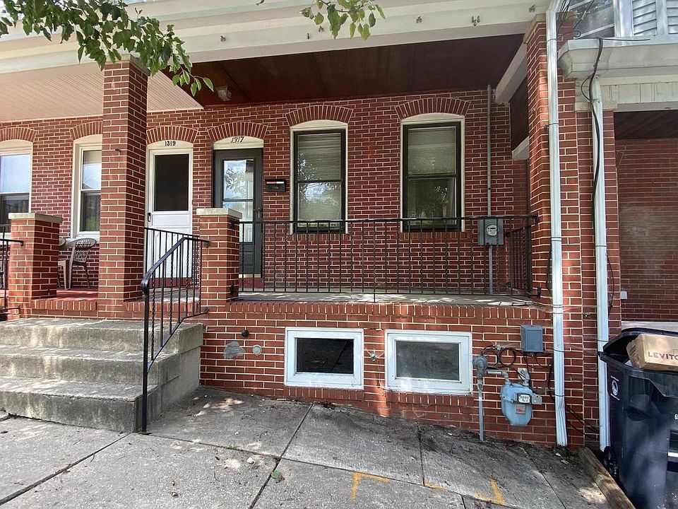 1st image of 1317 Oak St