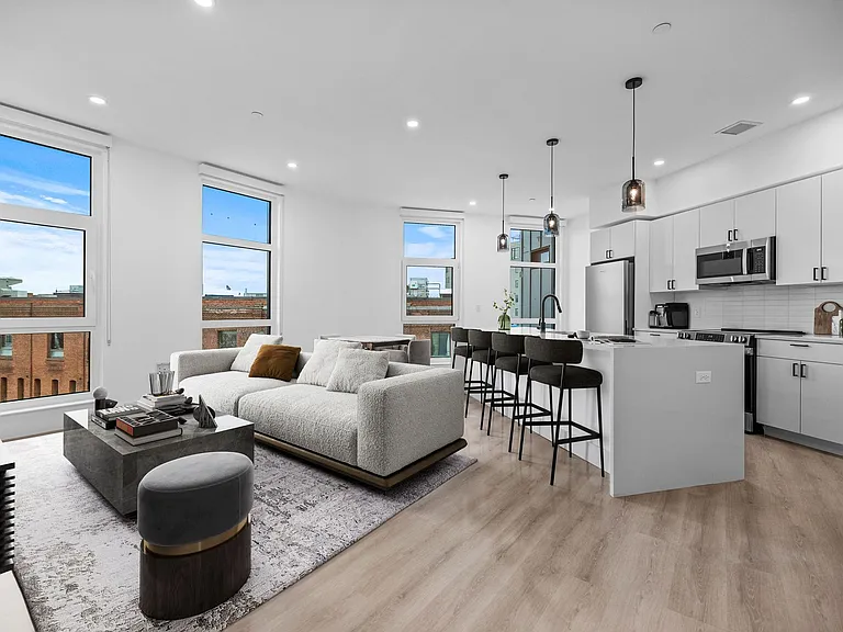 Verge Residences — Photo 15