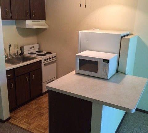 2nd image of 1905 Wilson Ave APT 206