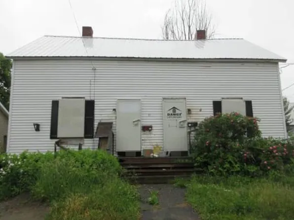 29 Milburn Street, Skowhegan, ME 04976
