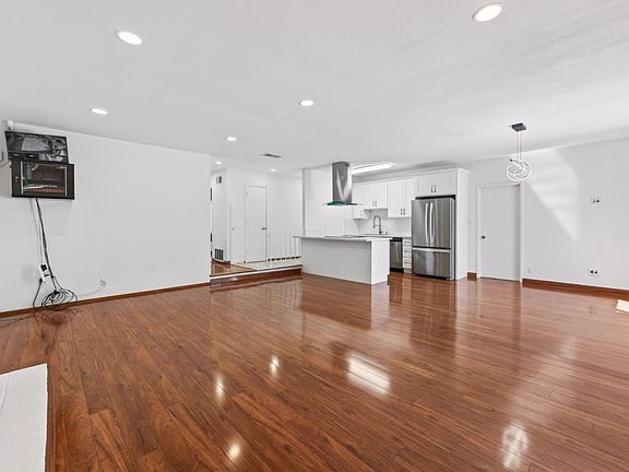 5th image of 14234 Tiburon Rd