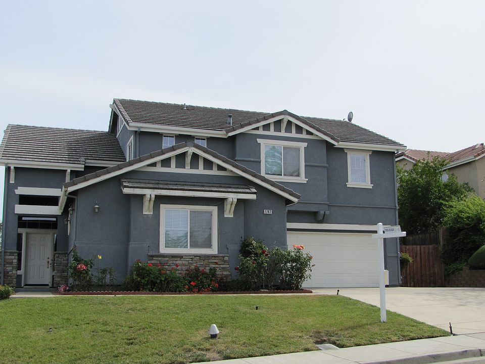 1st image of 1747 Sanger Peak Way