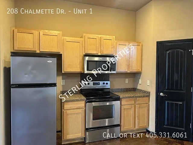 208 Chalmette Dr #1 — Photo 6