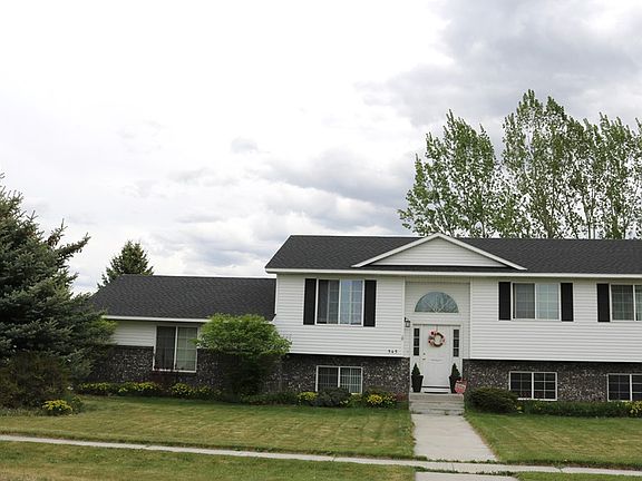 3rd image of 545 S Wheatfield Ln