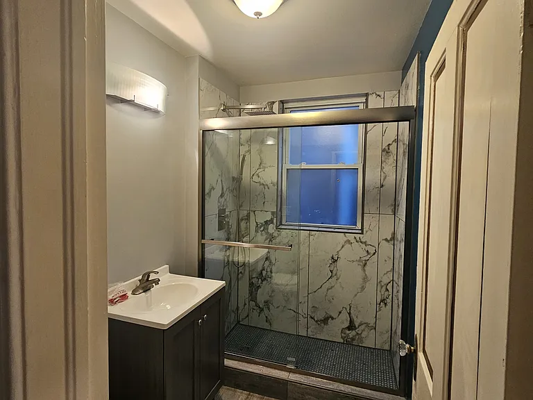 2107 W Coulter St #2F — Photo 12