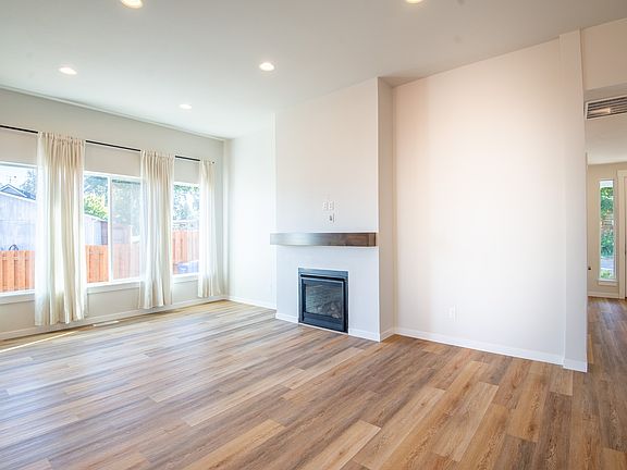 5th image of 5175 Parkway Dr