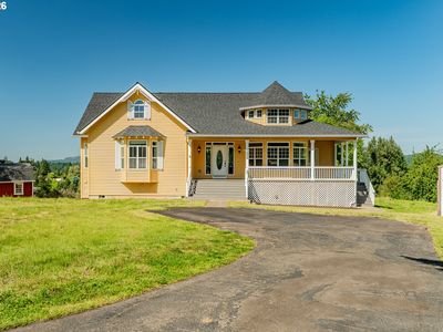 18266 S Holly Ln, Oregon City, OR, 97045