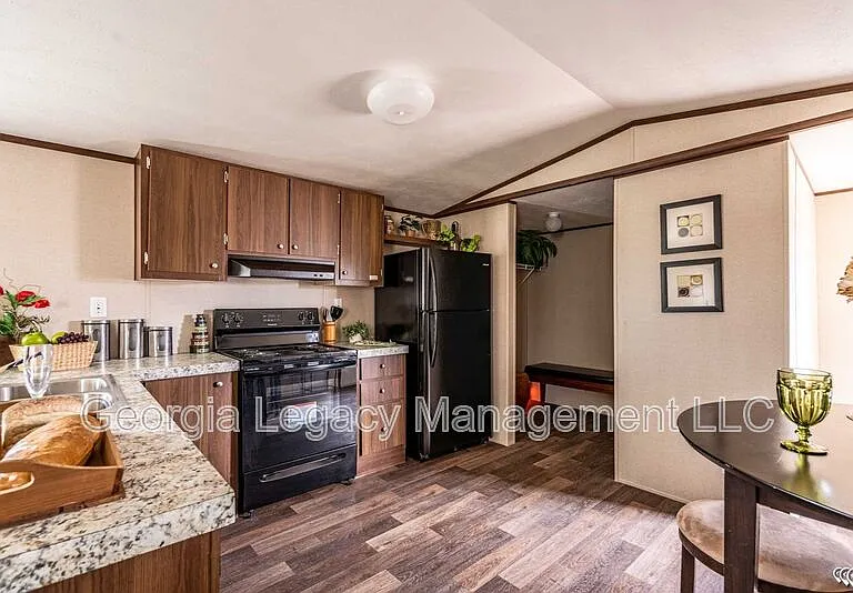 57 Shady Cir — Photo 3