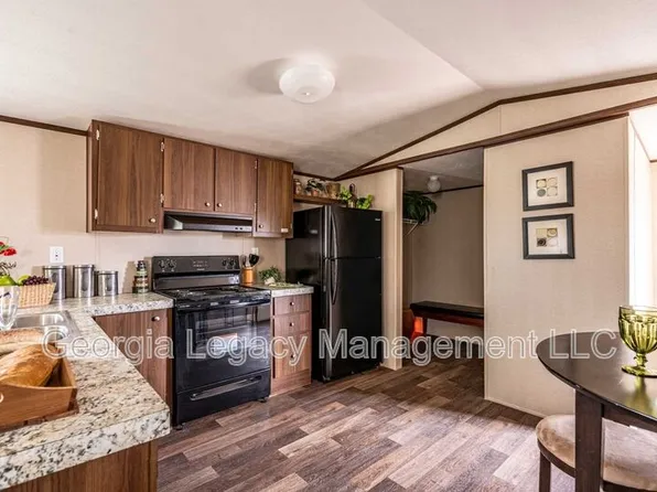 57 Shady Cir, Royston, GA 30662