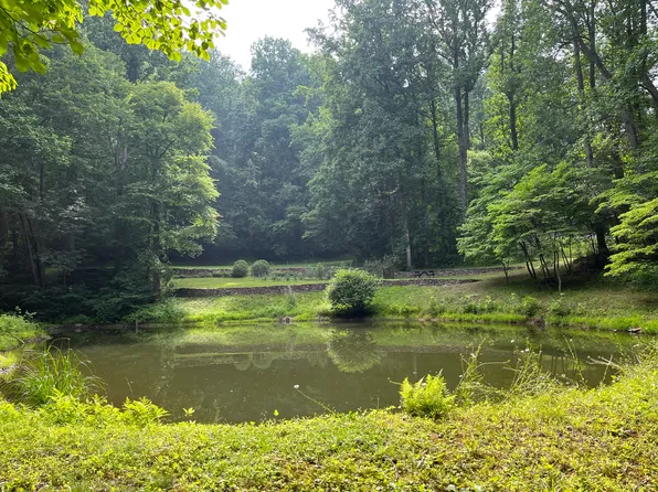 (undisclosed Address), Huntly, VA 22640