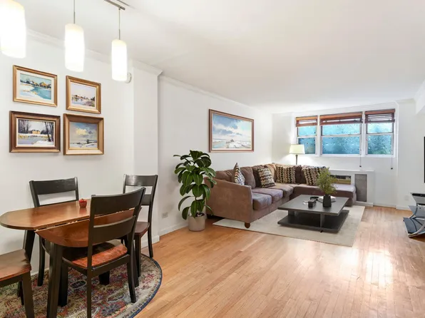 321 East 45th Street 1F image 1 of 13
