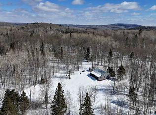 728 Caspers Hill Rd, Grand Marais, MN 55604