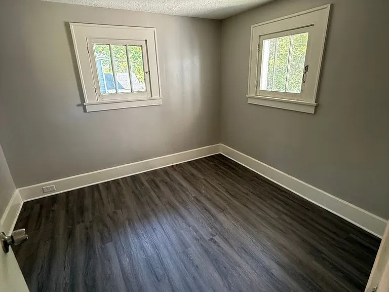 227 Crandall Ave — Photo 18