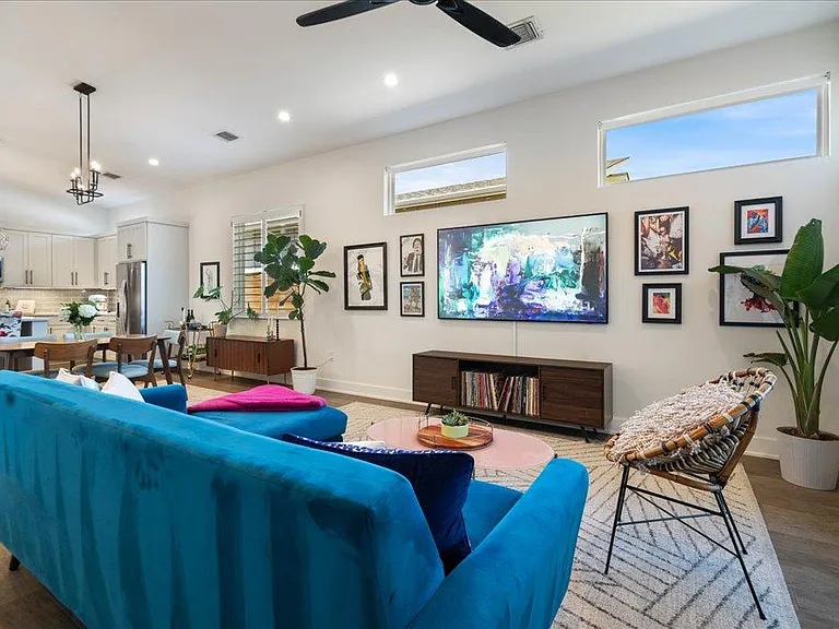 7009 Zachary Dr — Photo 11