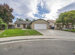 4111 Sierra Redwood Dr, Bakersfield, CA