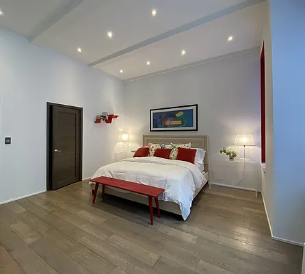Sold by Flat Iron Real Estate | media 5