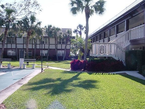 2nd image of 650 Pinellas Point Dr S APT 232
