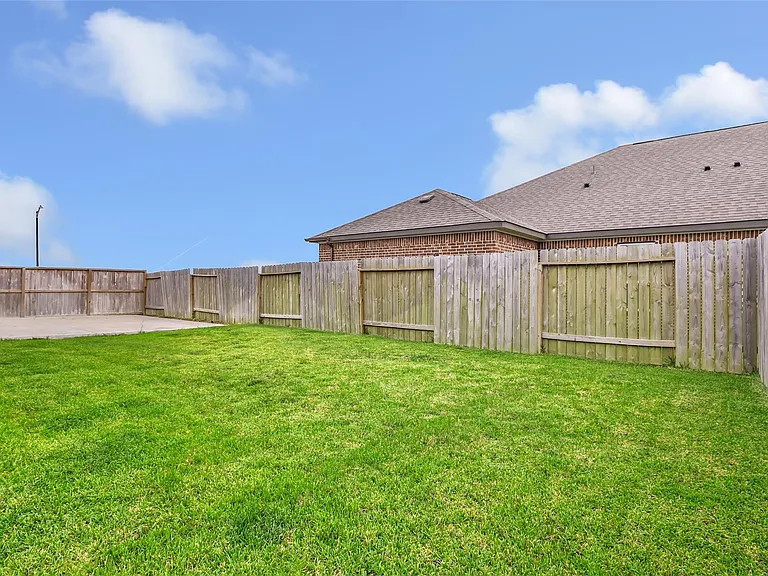 1012 Llano Trl — Photo 7