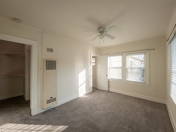 3rd image of 803 Lindaraxa Park N #1/2