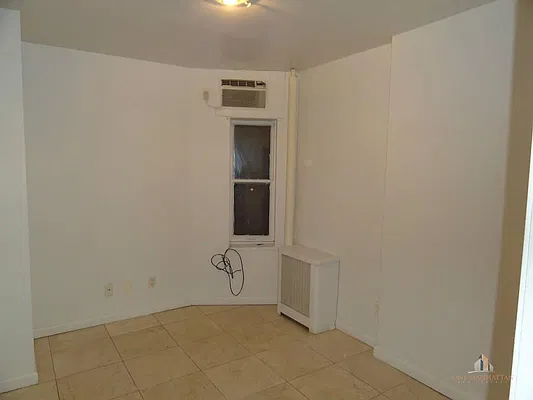 Rented by ONE Manhattan Real Estate | media 4