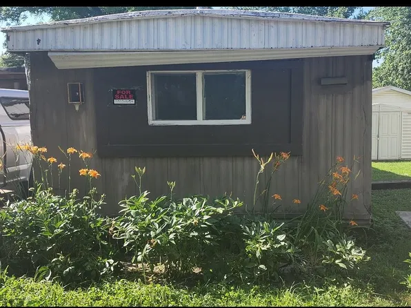 4494 Taft Ave SE #13E, Iowa City, IA 52240