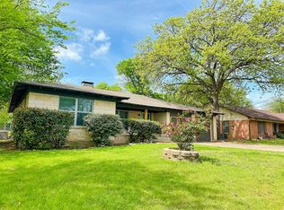 801 N Douglas Ave, Cleburne, TX 76033