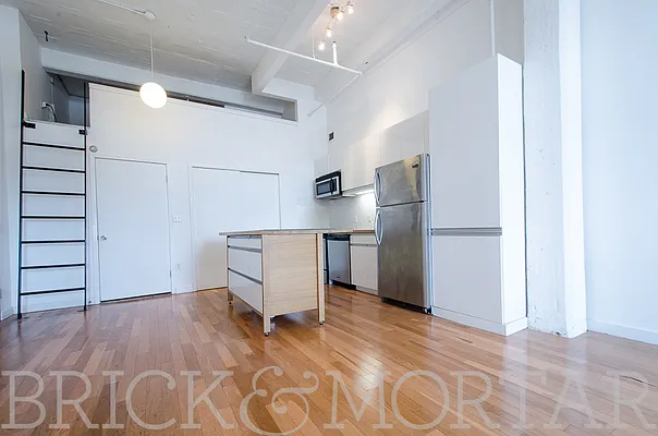 Rented by Brick&Mortar | media 18